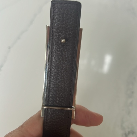 Authentic Valentino reversible belt - Picture 2 of 6